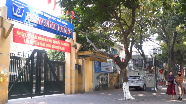 Video: Một trường học mầm non ở Hà Nội cho học sinh nghỉ học vì có F1, F2