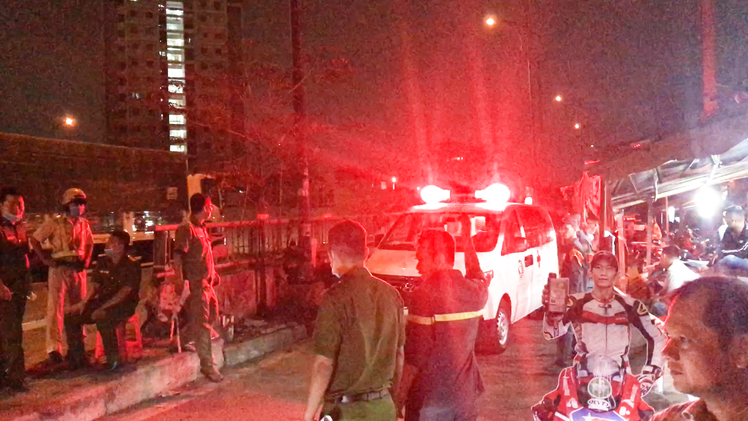 Video: 6 người trong gia đình chết cháy ở TP Thủ Đức, gồm vợ, 2 con ruột, con dâu, cháu ngoại và cháu nội