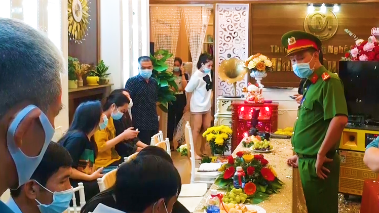 Video: Phạt tiền, rút giấy phép thẩm mỹ viện Minh Châu Asian ở Bảo Lộc
