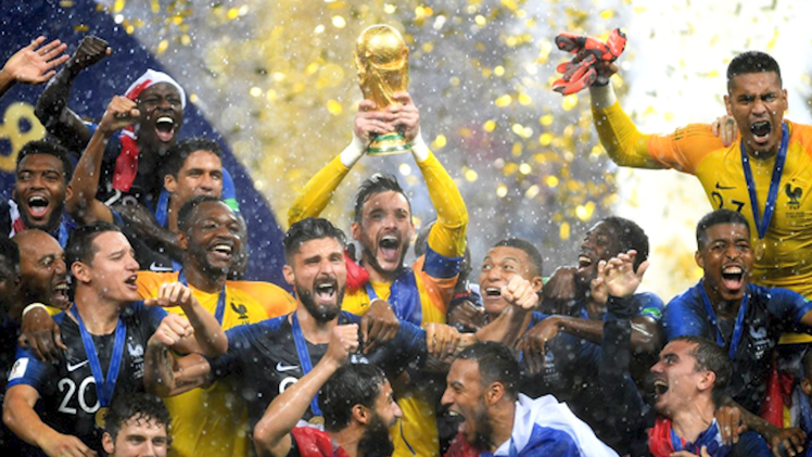 Video: Đương kim vô địch World Cup đã đến Qatar, có buổi họp báo đầu tiên tại đại bản doanh đội tuyển