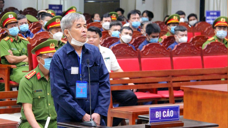Video: Tuyên án 74 bị cáo trong đại án xăng dầu ở Đồng Nai; Ông ‘trùm’ Đào Ngọc Viễn lãnh 17 năm tù