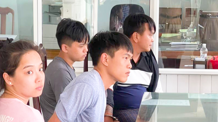 Video: Tạm giữ 8 nghi phạm liên quan vụ truy sát ở quán karaoke quận Bình Thạnh