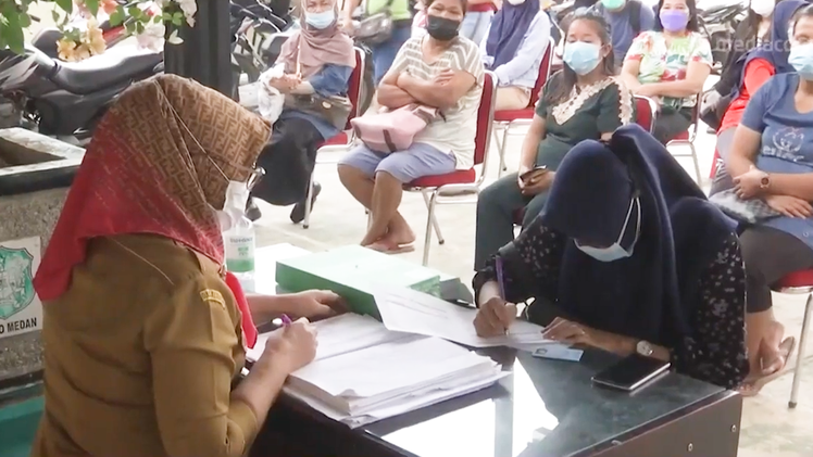 Video: Gần như người dân nào sống trên đảo Java cũng có kháng thể COVID-19
