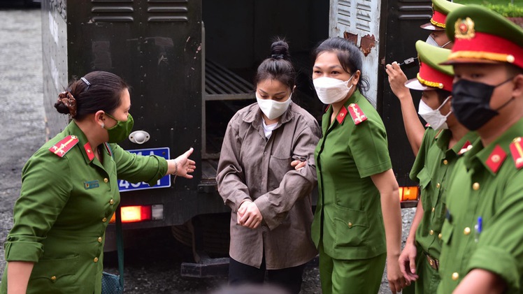 Video: Bị cáo Nguyễn Võ Quỳnh Trang kháng cáo xin giảm nhẹ hình phạt