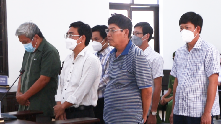 Video: Tuyên án nhiều giám đốc doanh nghiệp ở Ninh Thuận về tội đưa hối lộ, lừa đảo chiếm đoạt tài sản