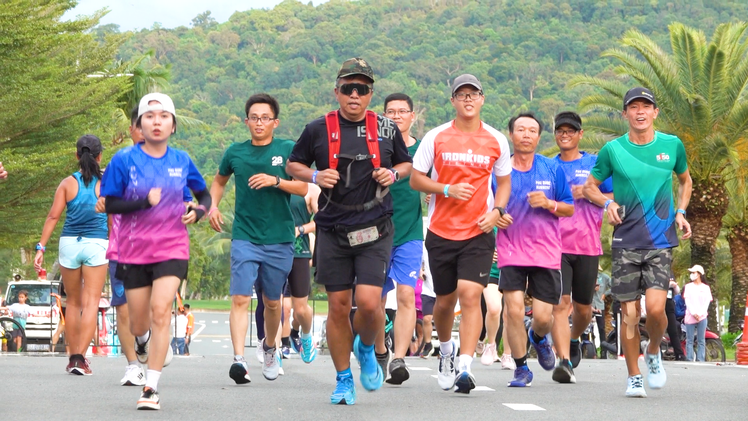 Gần 2.000 vận động viên và khách quốc tế tranh tài giải Ironman 70.3 ở Phú Quốc