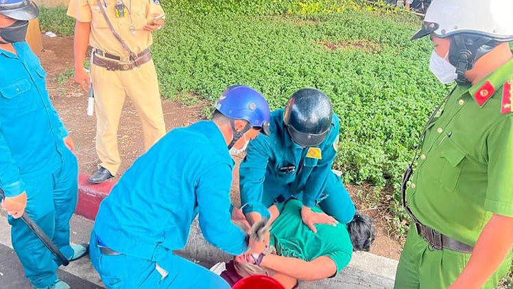 Nghi phạm phóng hỏa khiến ba người chết ở quận 8 bị bắt gần cầu Nguyễn Tri Phương
