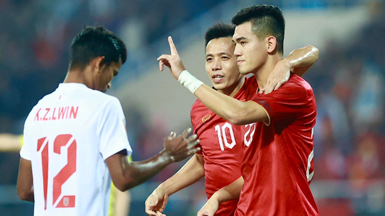Video: Tiền đạo Nguyễn Tiến Linh được đề cử Quả bóng vàng châu Á 2022