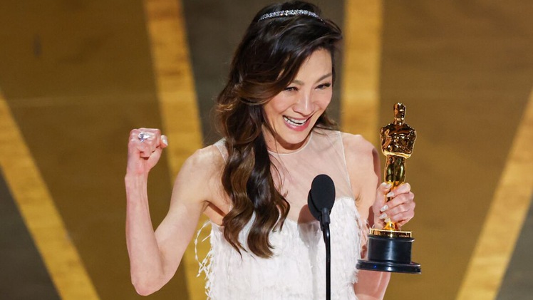 Video: Dương Tử Quỳnh, người phụ nữ châu Á đầu tiên giành tượng vàng giải Oscar