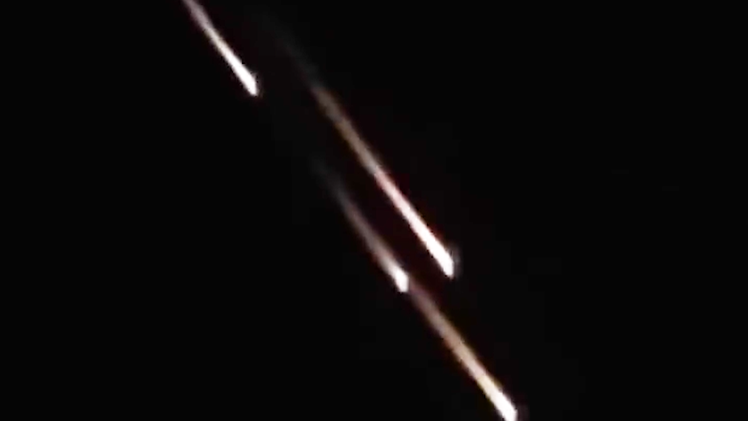Video: Vệt sáng bay qua bầu trời đêm ở Mỹ là các mảnh vỡ từ Trạm vũ trụ quốc tế