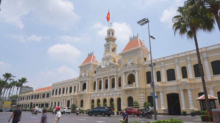 Video: Đăng ký tham quan trụ sở HĐND và UBND TP.HCM ra sao?