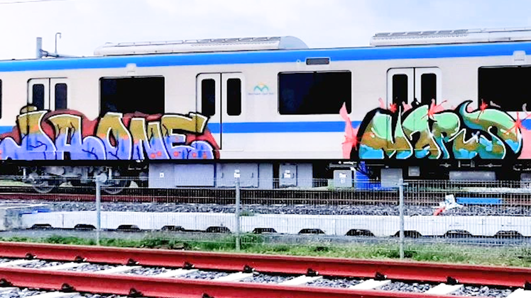 Video: Đề nghị công an điều tra vụ đoàn tàu metro số 1 của TP.HCM bị vẽ bậy