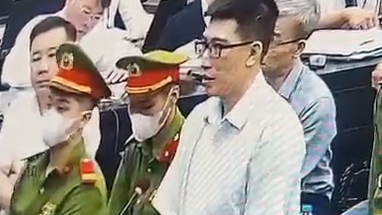 Cựu trợ lý của nguyên Phó thủ tướng Phạm Bình Minh khai nhận hối lộ 180.000 USD vụ 'chuyến bay giải cứu'