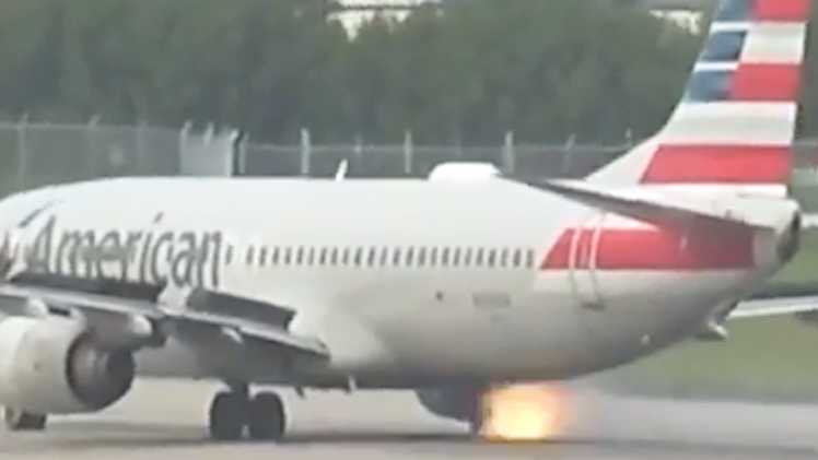 Máy bay Boeing cháy nổ lốp, nhiều mảnh vỡ văng trên đường băng lúc cất cánh
