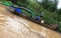 ‘Cát tặc’ sông Đồng Nai chống trả cảnh sát đường thủy, 1 người chết