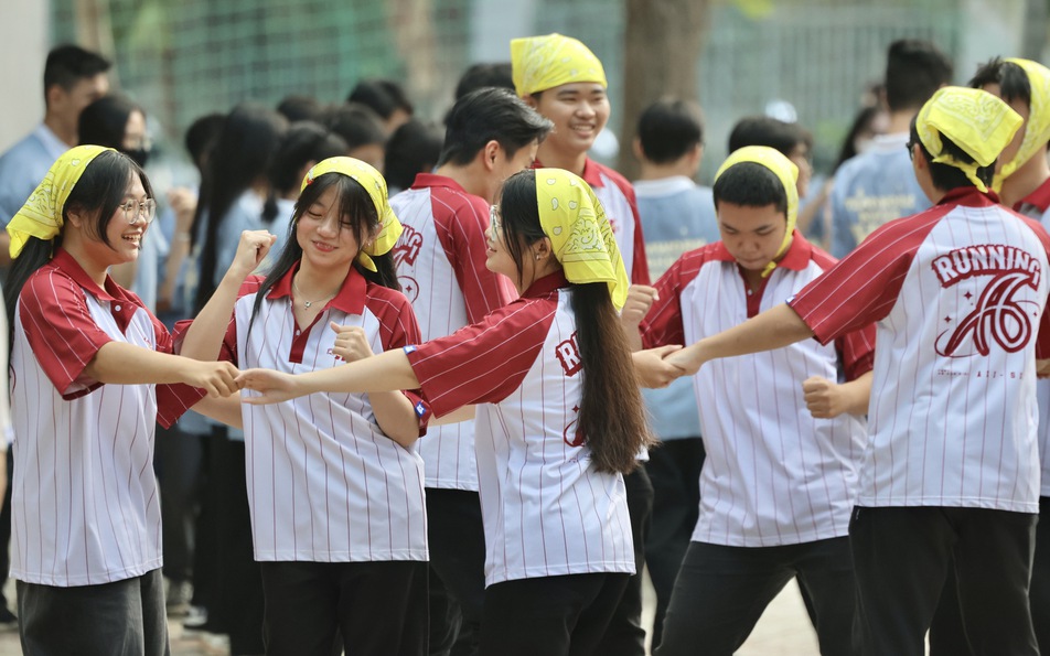 Ngày thứ 5 hạnh phúc của teen Trường THPT Võ Văn Kiệt